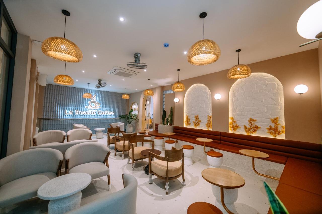La Beaute Hotel 퀴논 외부 사진